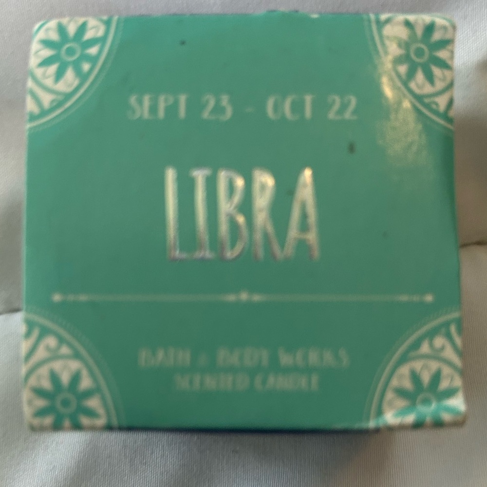 Bath & Body Works Libra Scented Candle - Aqua